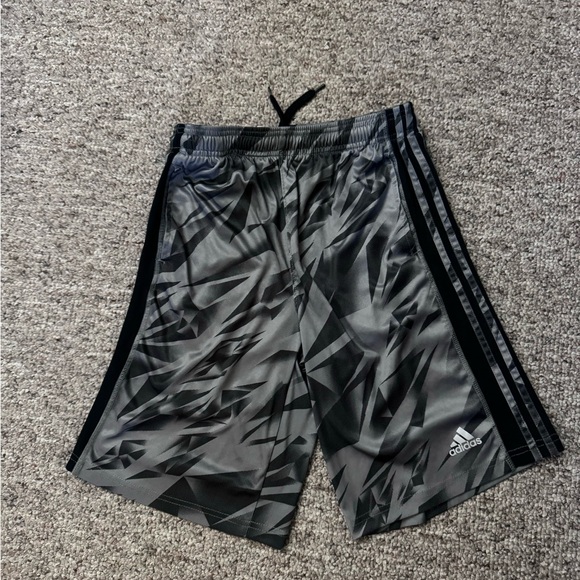 Adidas striped athletic shorts Large youth 14/16 - Picture 7 of 7